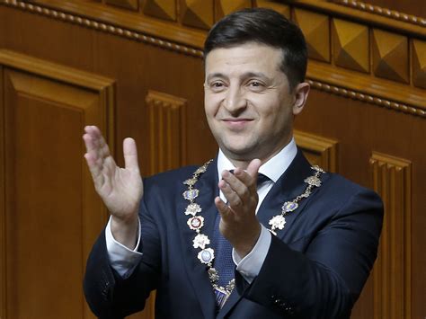Ukraine President Takes Political Stage In Dramatic Fashion