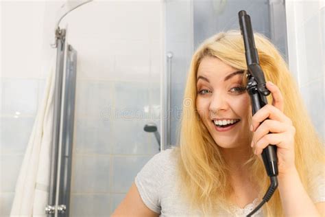 Woman Using Hair Curler Stock Image Image Of Curly 156875043