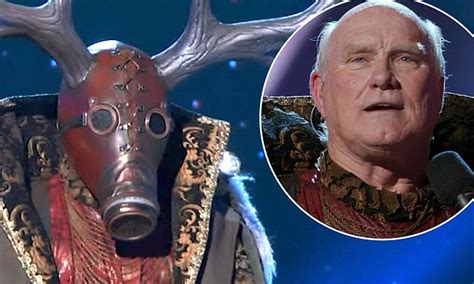 Terry Bradshaw Revealed As Deer On The Masked Singer Daily Mail Online