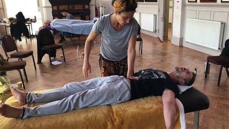 Advanced Raynor Massage Mike And Olivia In London Youtube