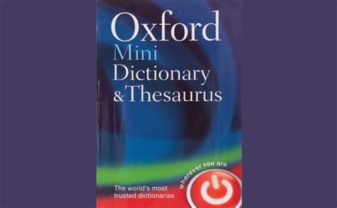 Oxford Mini Dictionary And Thesaurus Oxford Languages Amazonae Books