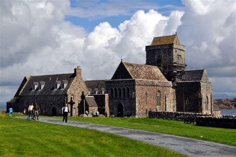 Iona — iona, or icolmkill, an island of the hebrides, and also a quoad sacra parish, in the parish of kilfinichen, district of mull, county of argyll; IonaAbbey