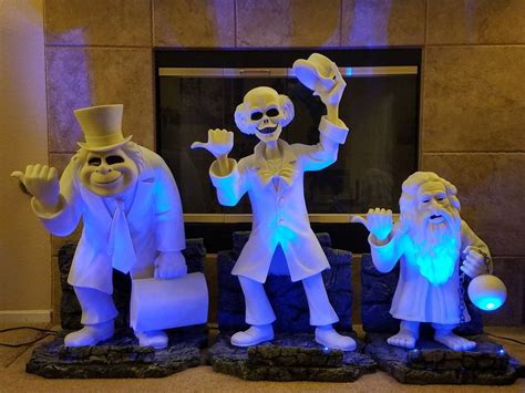 Disney Haunted Mansion Hitchhiking Ghosts Tombstones Ezra Phineas Gus