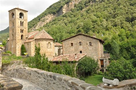 Medieval Villages Cycling Holiday Easy To Moderate Creative Catalonia