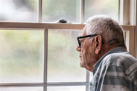 Why Seniors Should Avoid Isolation