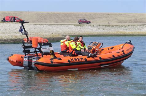 Image secours-9 : Images Gratuites : garde-cte, canot de sauvetage, porter secours, voie ...