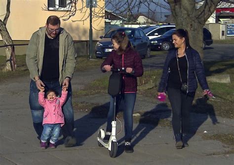 Středeční premiéra výměny manželek vás zvedne ze židle. Výměna manželek (23.10.): Smutný Dominik se bojí rodičů | Panáček v reality show