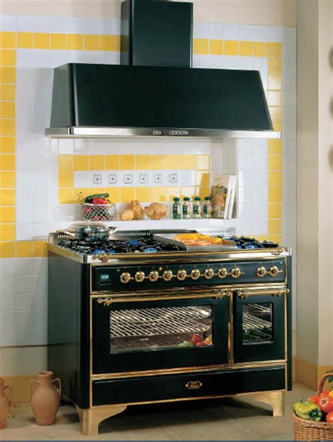 Huge appliance selection when it's time to replace old appliances and breathe new life into the heart of your home, look no further than the home depot for the best prices on the newest kitchen appliance packages. Vintage Looking Gas Ranges | Tyres2c