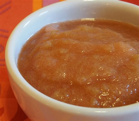 Compote à la rhubarbe et aux pommes