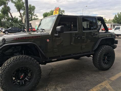 Cars, trucks, suvs, hybrids, minivans Tank green Jeep with 37 tires and 4in lift | Green jeep ...