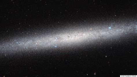 Hubble Captures An Entire Galaxy With Stunning New Picture Huffpost Uk