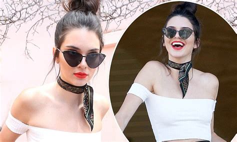 Kendall Jenner Braless Again After Declaring Her Support