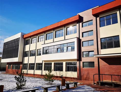 Târgoviște Școala Mihai Viteazul A Fost Modernizată și Extinsă
