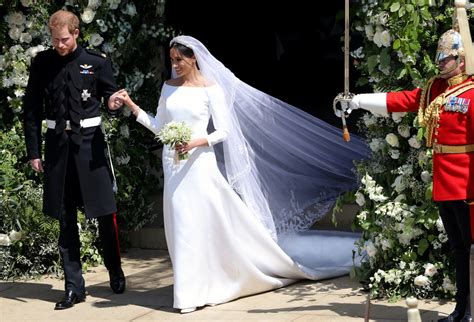 Kate Middletons Wedding Dress Vs Meghan Markles Dress Shows That The