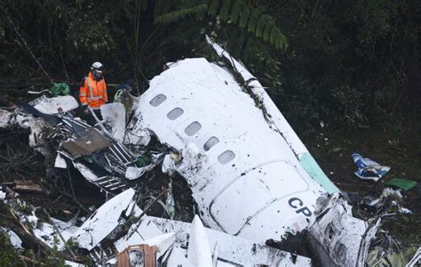 Colombian Authorities Probe Plane Crash That Killed 71 Wsvn 7news