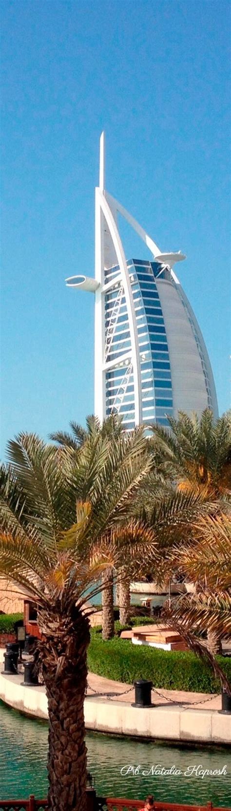 Burj Al Arab The Largest Hotel In Dubai Dubai Hotel Beautiful World