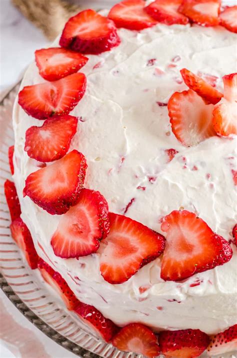 Moist Vanilla Cake Recipe With Fresh Strawberry Icing Harbour Breeze Home