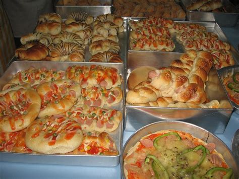 Hai ini ya kursus roti manis, bomboloni dan japanese cake by sweetnessofia.kemarin. Aniz Baking Centre: Kursus Roti dan Pastri 10 dan 11 April ...