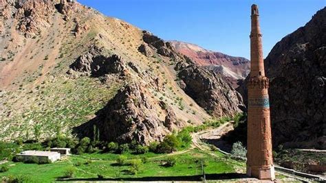 به گزارش خبرگزاری شفقنا افغانستان؛ باشنده‌گان ولایت بدخشان امروز در اعتراض به افزایش ناامنی‌ها، کمبود برق و آب، دست به‌ اعتراض‌ها زدند و با نیروهای امنیتی درگیر شدند. افغانستان؛ منار جام ولایت غور ثبت آثار میراث‌های فرهنگی ...