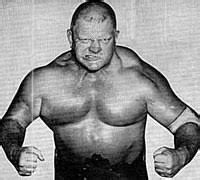 Loser gets handjobed after mixed wrestling match. Fornology.com : Detroit's Wrestling Titans