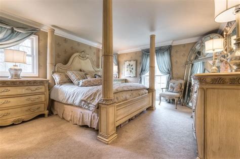Henredon oak bedroom set, dresser 2 mirrors, 2 night stands full/queen headboard: Henredon Visage Collection 4 Post King Size Bed w/ Marble ...