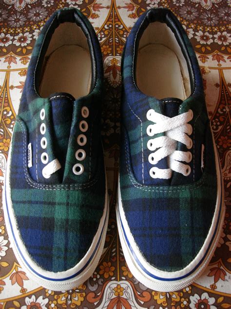 From vertical laces to a. theothersideofthepillow: vintage VANS shoes plaid tartan BLACK WATCH print era style #95 MADE IN ...
