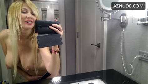 Nadeea Volianova Topless SelfiesÂ In Cosmopolitan Hotel In Las Vegas Aznude