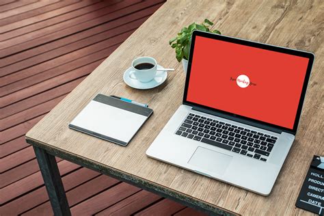 It is available in three psd files with a high resolution of 300dpi. Free Laptop Screen Mockup PSDFree Mockup Zone