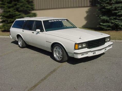 1984 Chevrolet Caprice Corvette B Wagon Front 34 75210