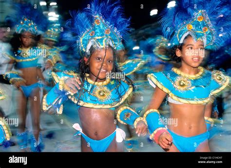 Brasilianische Samba Orgie Mit Gruppensex Telegraph