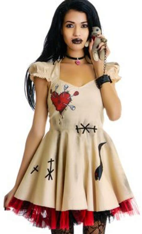 Choisir son déguisement n'est vous recherchez des déguisements originaux parmi lesquels choisir le costume qui fera fureur. Original déguisement Halloween pour femme - Archzine.fr