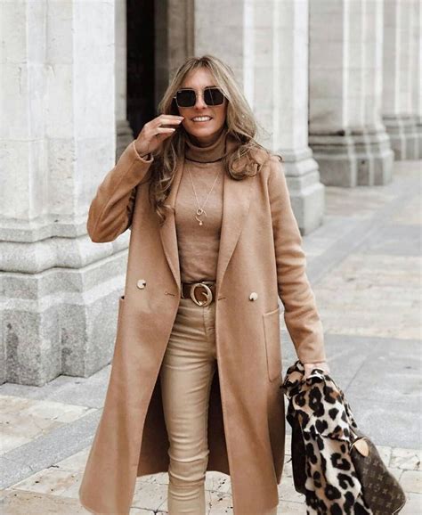 Beige Aesthetic Styling Outfit Inspiration Fall Saturday Outfit