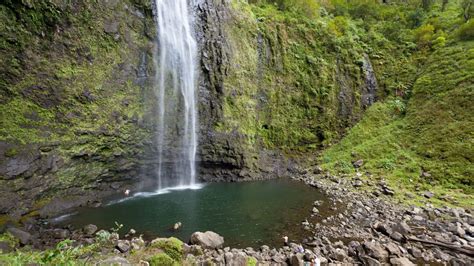 The 13 Best Kauai Waterfalls You Must See