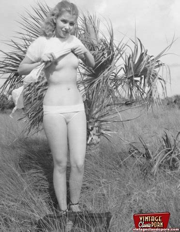 Several Vintage Girls Nude