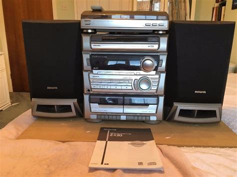 Aiwa Stereo System With Turntable