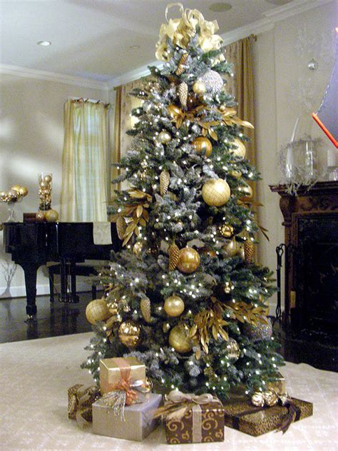 25 Gold Christmas Tree Decorations Ideas Magment