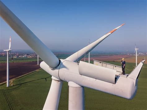 Wind Turbine Repair Better Efficiency And Lifespan Anemoi