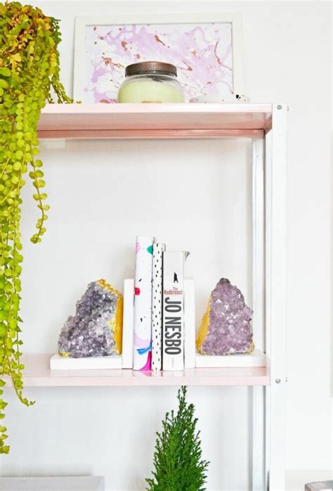 Hello everyone this weekend i'll show you how to make this lovely bohemian ish golden bookend from concrete and animal toys. 14 Cool DIY Bookends That Are Easy to Make