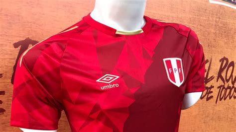 La Nueva Y Exótica Camiseta De La Selección De Perú Basada En La Sangre De Sus Hinchas Infobae