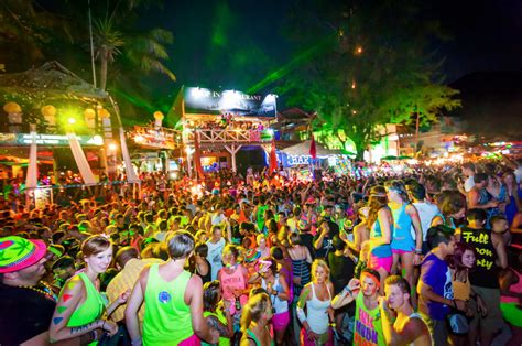 Koh Samui Nightlife Guide Pubs Bars Beach Parties