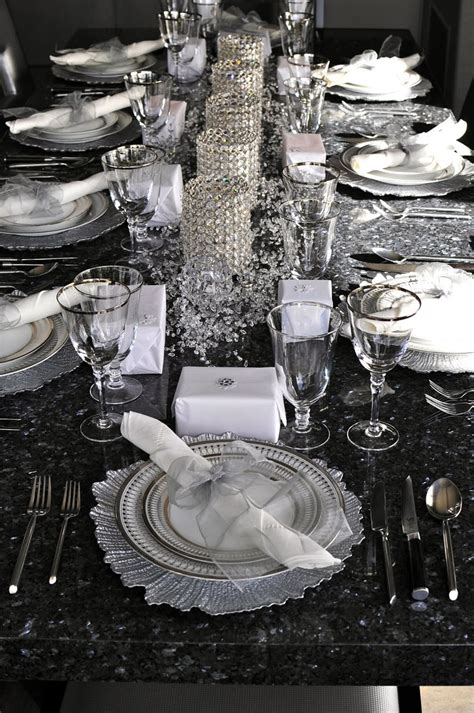 52 beautiful and sparkling new year table settings digsdigs