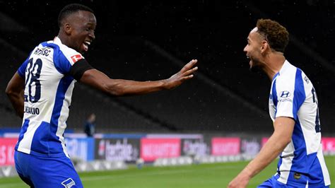 It did and hertha berlin's narrow victory moves them to within a. Hertha BSC geeft Union Berlin pak slaag in Berlijnse derby ...