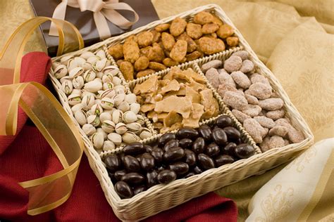 Fruit and nut gift baskets. Gourmet Nut Gift Baskets - Gourmet Baskets, Gourmet Nut ...