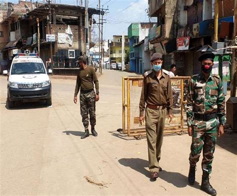 सीएम ने क्या कहा ? 2nd Day of Lockdown in Lohardaga Police Tight for Lockdown ...