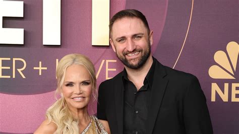 kristin chenoweth and josh bryant are married after 5 years together