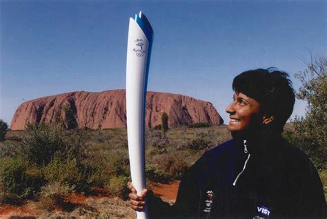 Handback Of Ulu R U To The Anangu People National Museum Of Australia