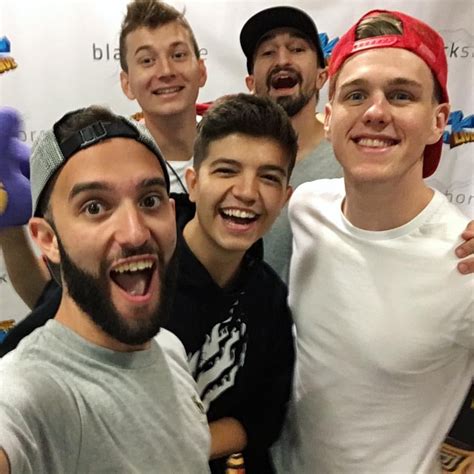 Maybe you would like to learn more about one of these? I LOVE THE PACK #ThePackLive | Youtubers funny, Preston ...