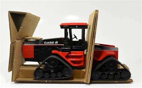 116 Case Ih Original Quadtrac Tractor With No Model Collector
