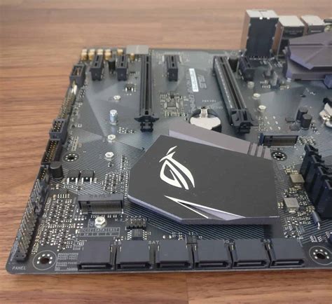 Dual m.2 and front panel usb 3.1 deliver maximum connectivity and speed. Asus Strix H270F ROG Gaming Motherboard Review - The ...