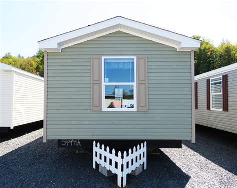 All single section homes are built consistent with our best selling gs specifications, including full tape and texture, 31 residential. 26 Single Wide Mobile Home Manufacturers That Look So ...